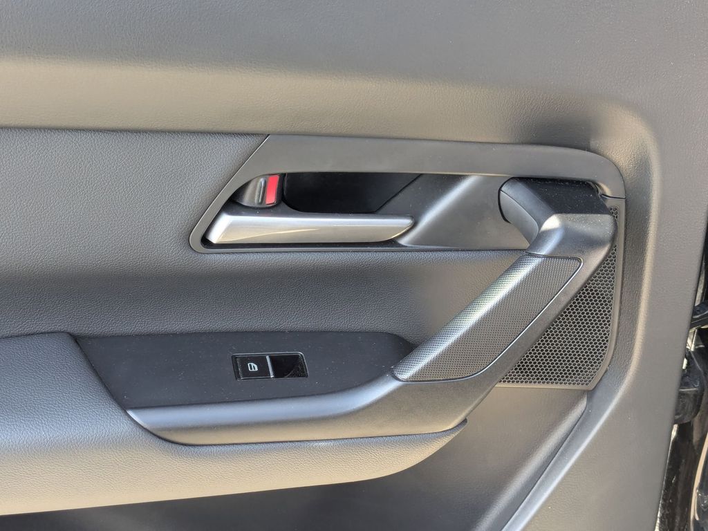 Thumbnail: 2025 Mazda CX-50 - 26