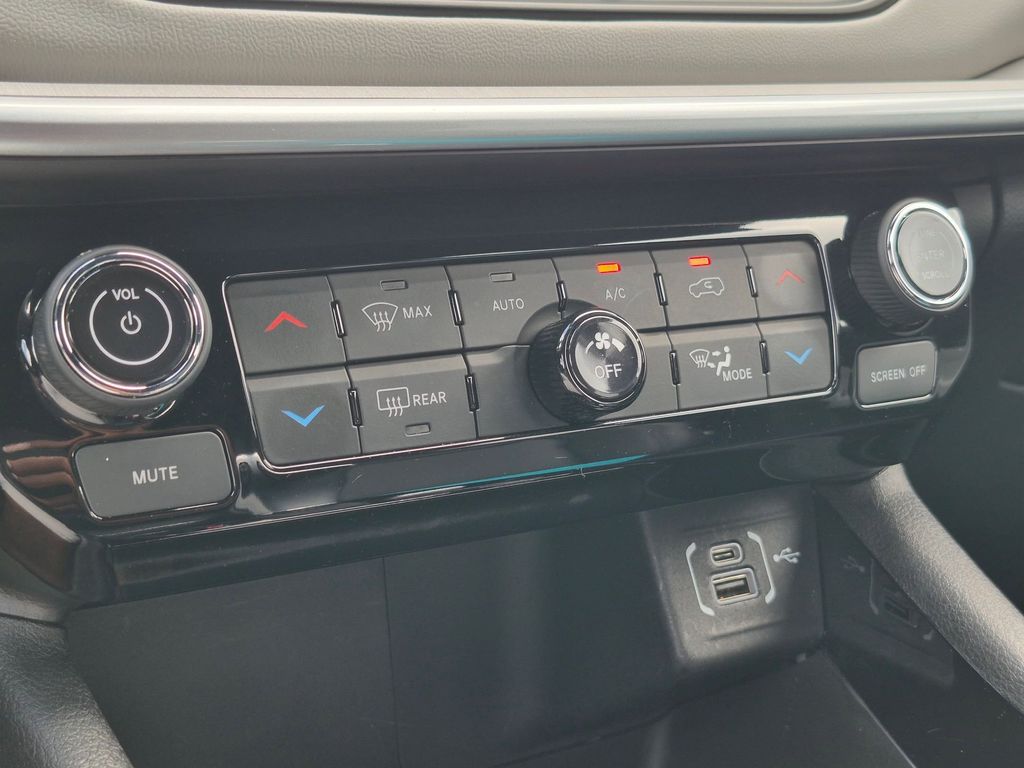 Thumbnail: 2025 Jeep Compass - 20