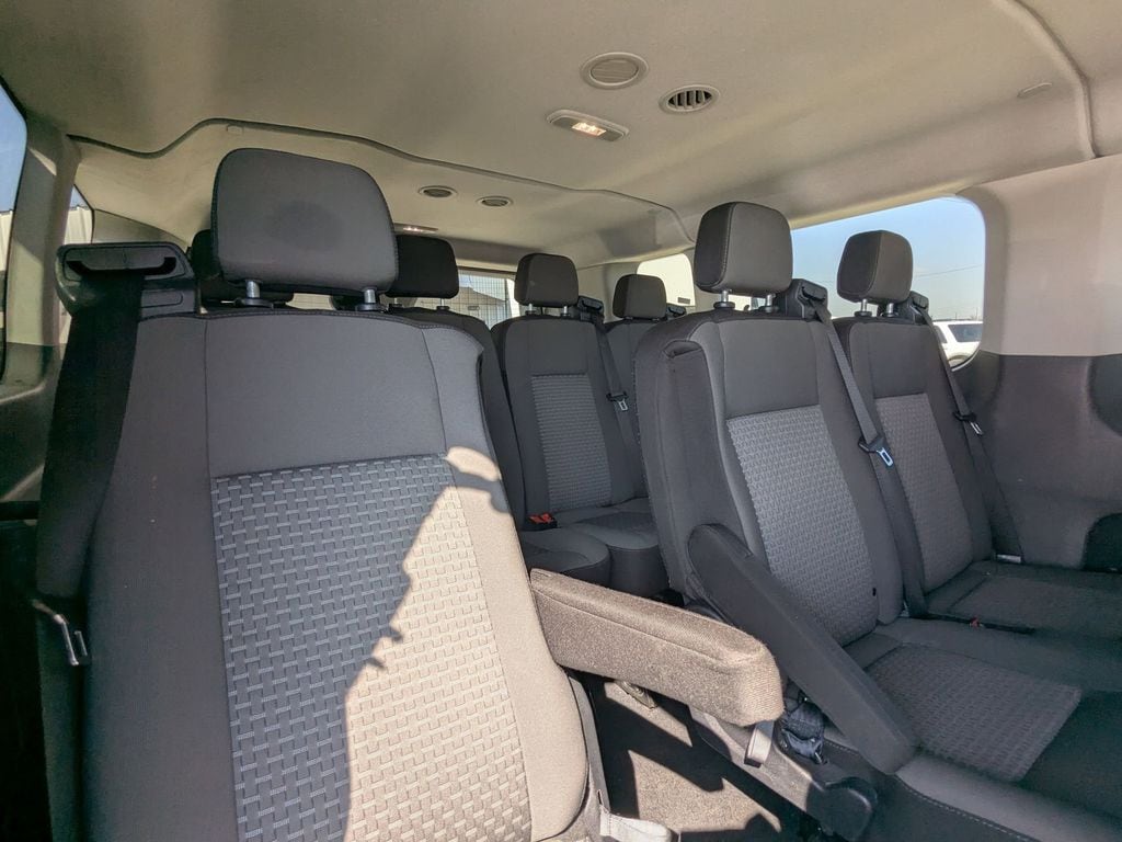 Thumbnail: 2024 Ford Econoline - 25