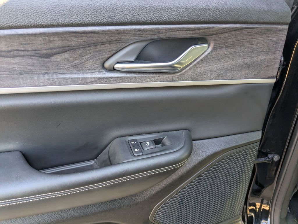 Thumbnail: 2024 Jeep Grand Cherokee L - 24