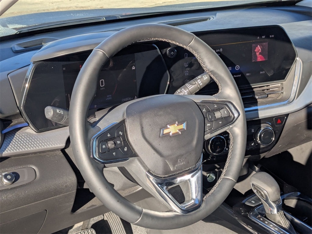 Thumbnail: 2025 Chevrolet Trax - 14