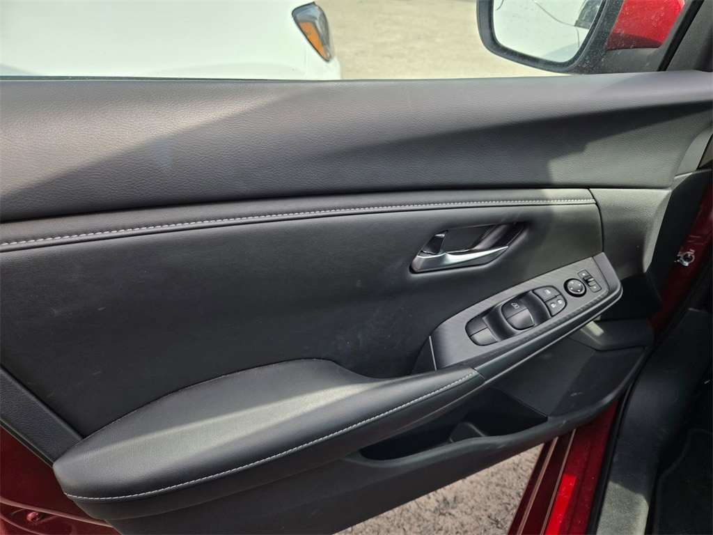 Thumbnail: 2024 Nissan Sentra - 5