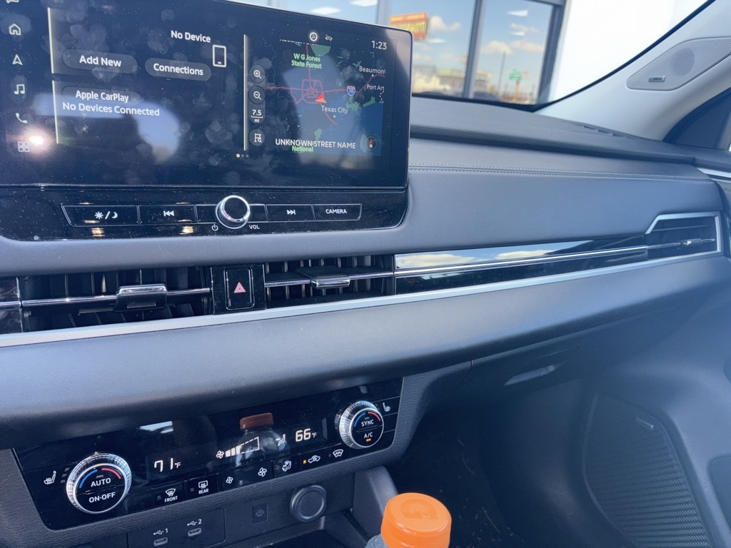 Thumbnail: 2025 Mitsubishi Outlander - 6