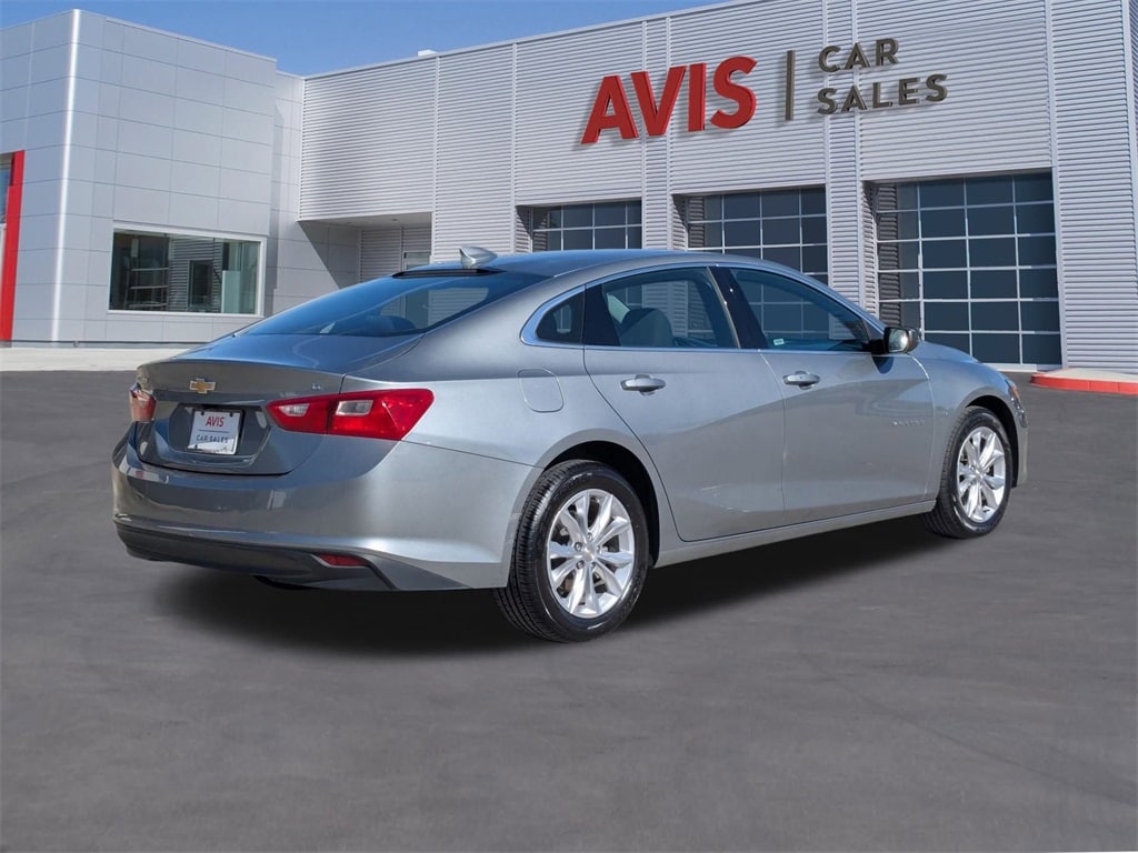 Thumbnail: 2023 Chevrolet Malibu - 5