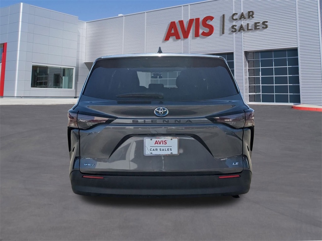 Thumbnail: 2025 Toyota Sienna - 7