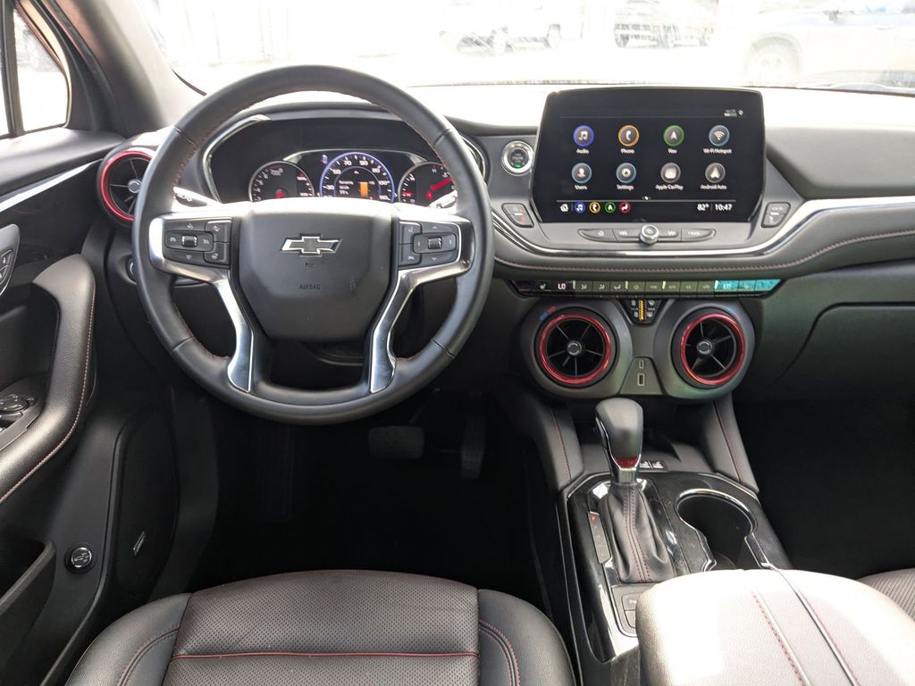 Thumbnail: 2025 Chevrolet Blazer - 26