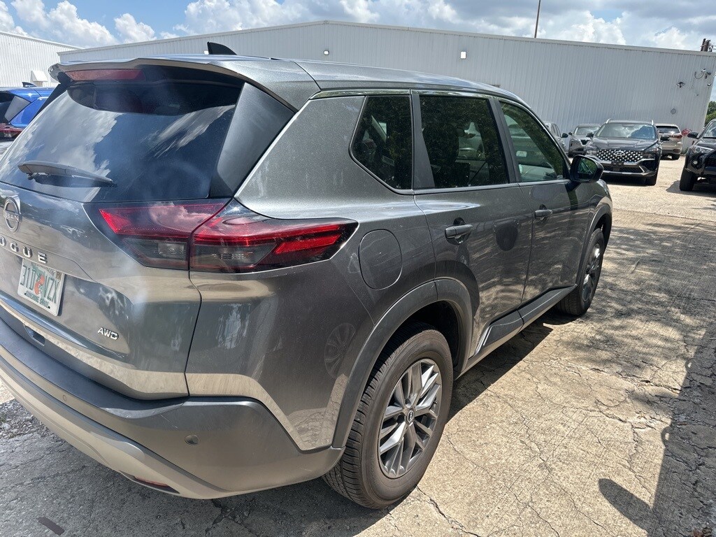 Thumbnail: 2023 Nissan Rogue - 4