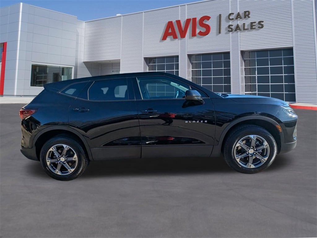 Thumbnail: 2025 Chevrolet Blazer - 5