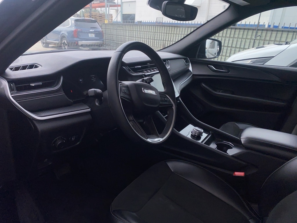 Thumbnail: 2024 Jeep Grand Cherokee L - 7