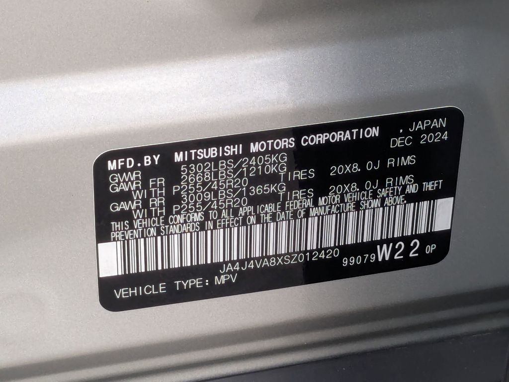 Thumbnail: 2025 Mitsubishi Outlander - 33