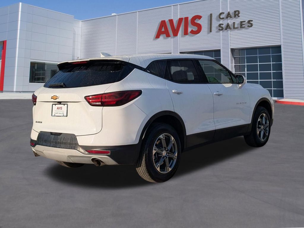 Thumbnail: 2025 Chevrolet Blazer - 6