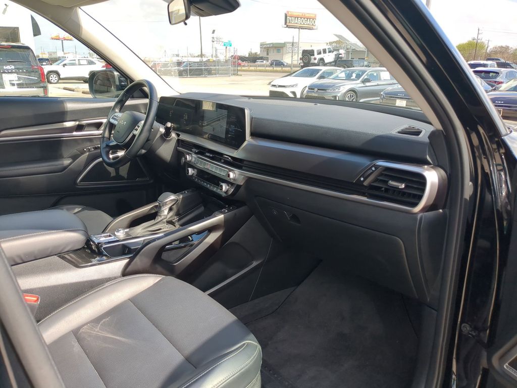 Thumbnail: 2025 Kia Telluride - 33