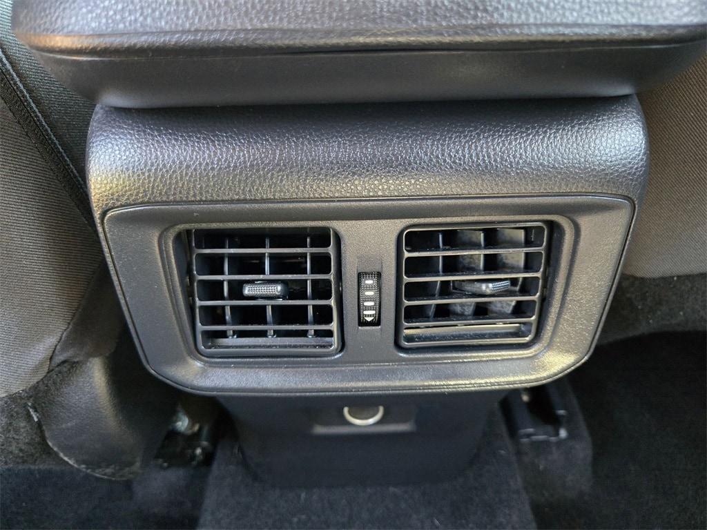 Thumbnail: 2025 Toyota RAV4 - 24