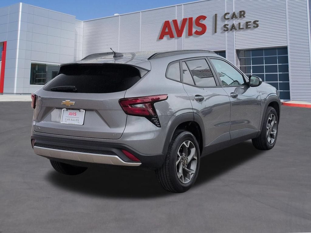 Thumbnail: 2025 Chevrolet Trax - 6