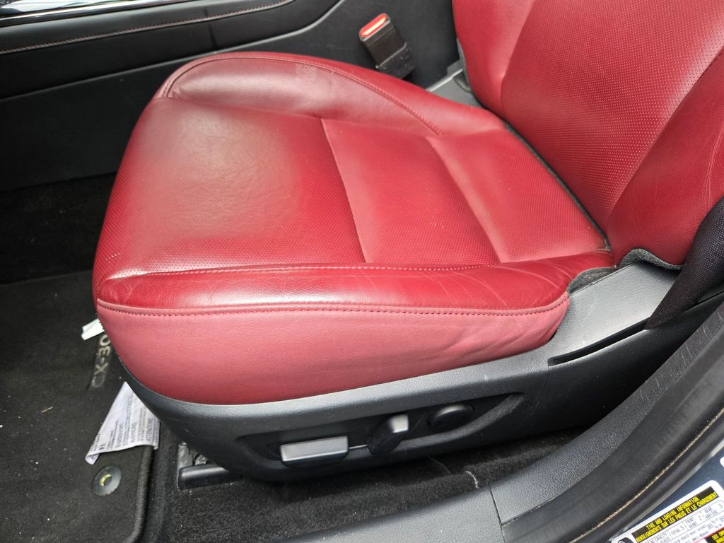 Thumbnail: 2025 Mazda CX-30 - 8