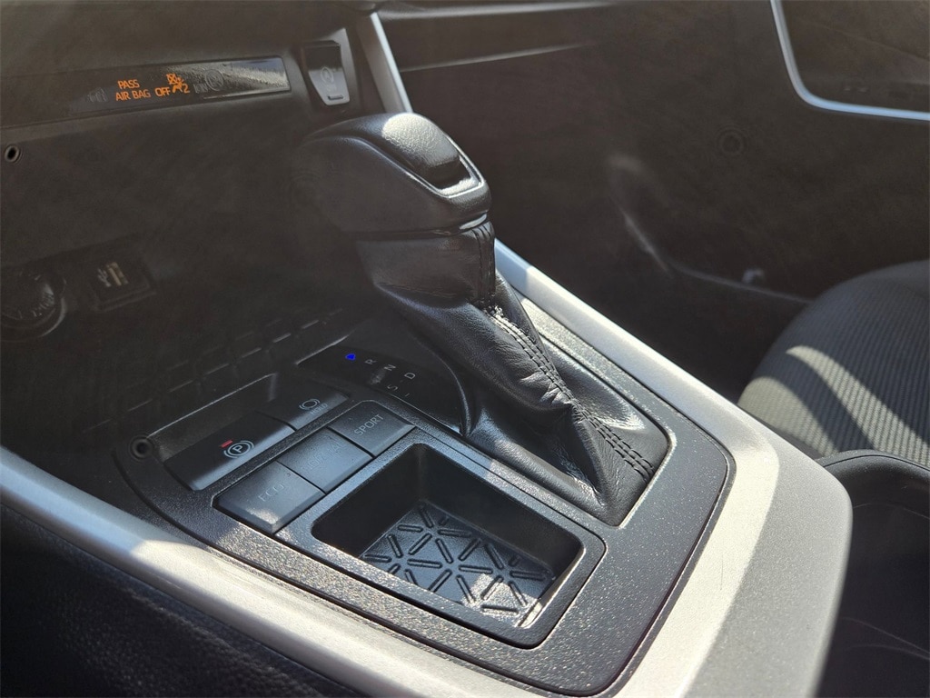 Thumbnail: 2024 Toyota RAV4 - 23