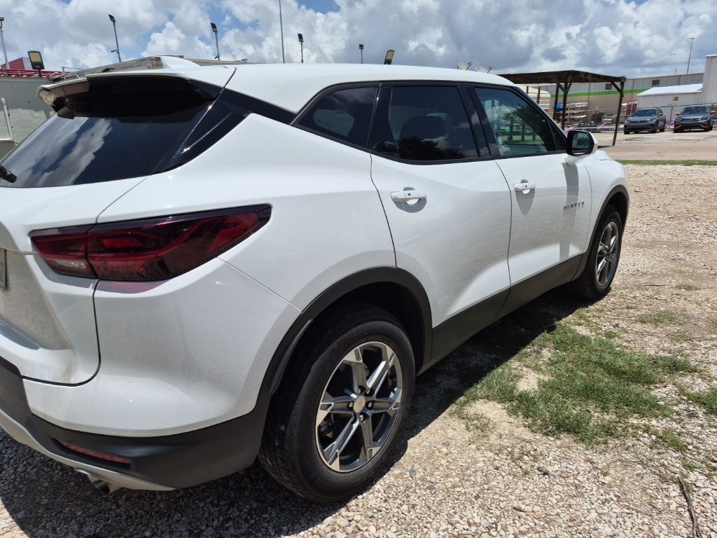 Thumbnail: 2025 Chevrolet Blazer - 3
