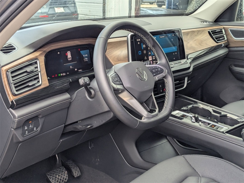 Thumbnail: 2025 Volkswagen Atlas - 14