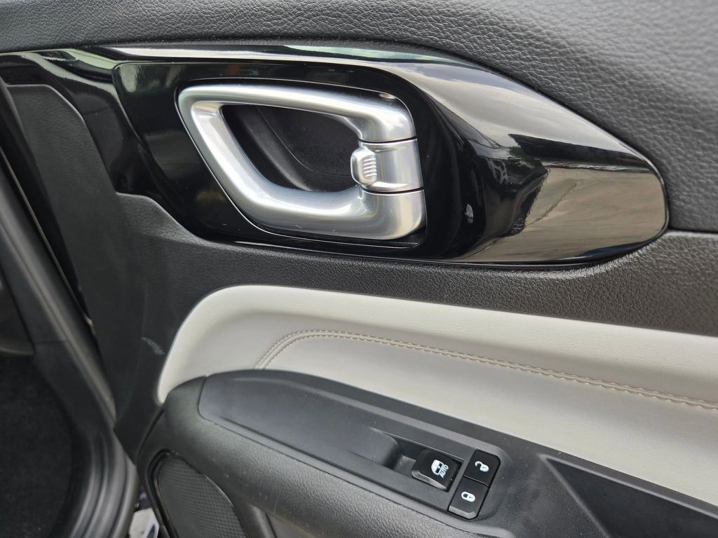 Thumbnail: 2025 Jeep Compass - 27