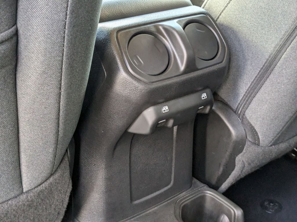 Thumbnail: 2025 Jeep Wrangler - 26