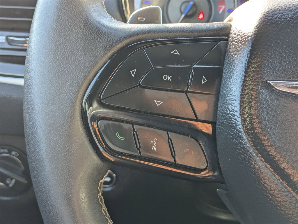 Thumbnail: 2023 Chrysler 300 - 12