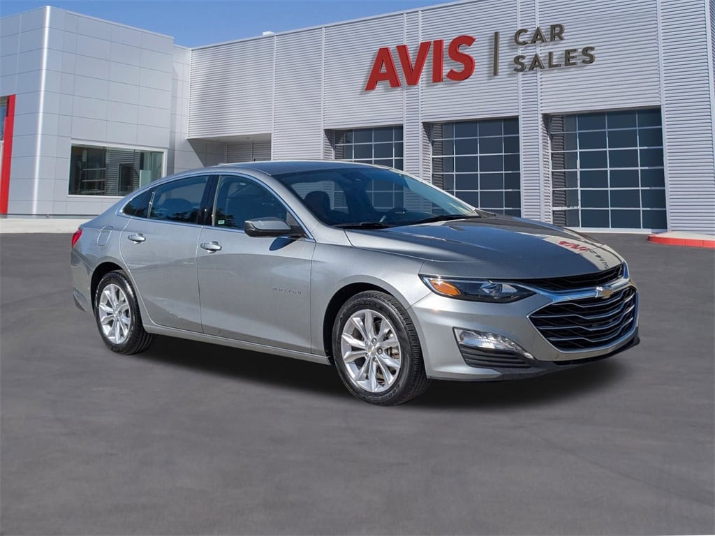 Thumbnail: 2023 Chevrolet Malibu - 3