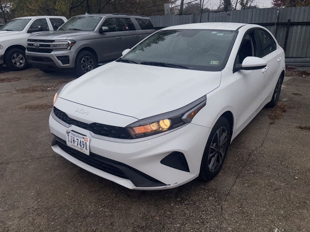 Thumbnail: 2024 Kia Forte - 1