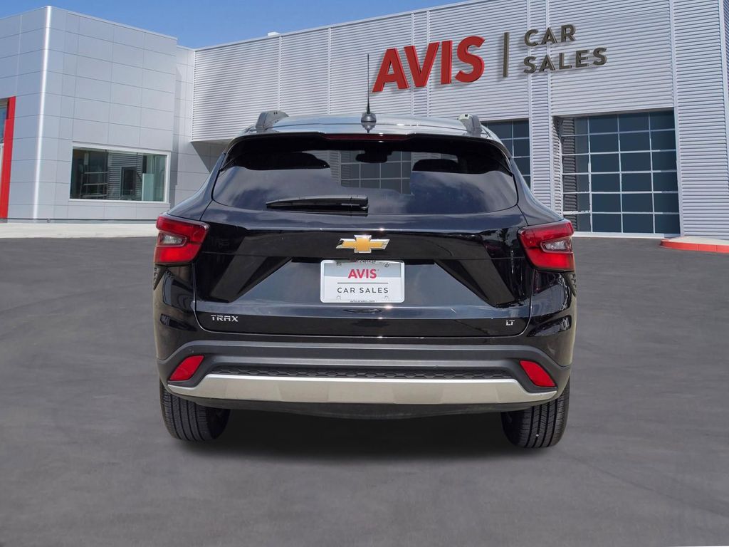 Thumbnail: 2025 Chevrolet Trax - 7