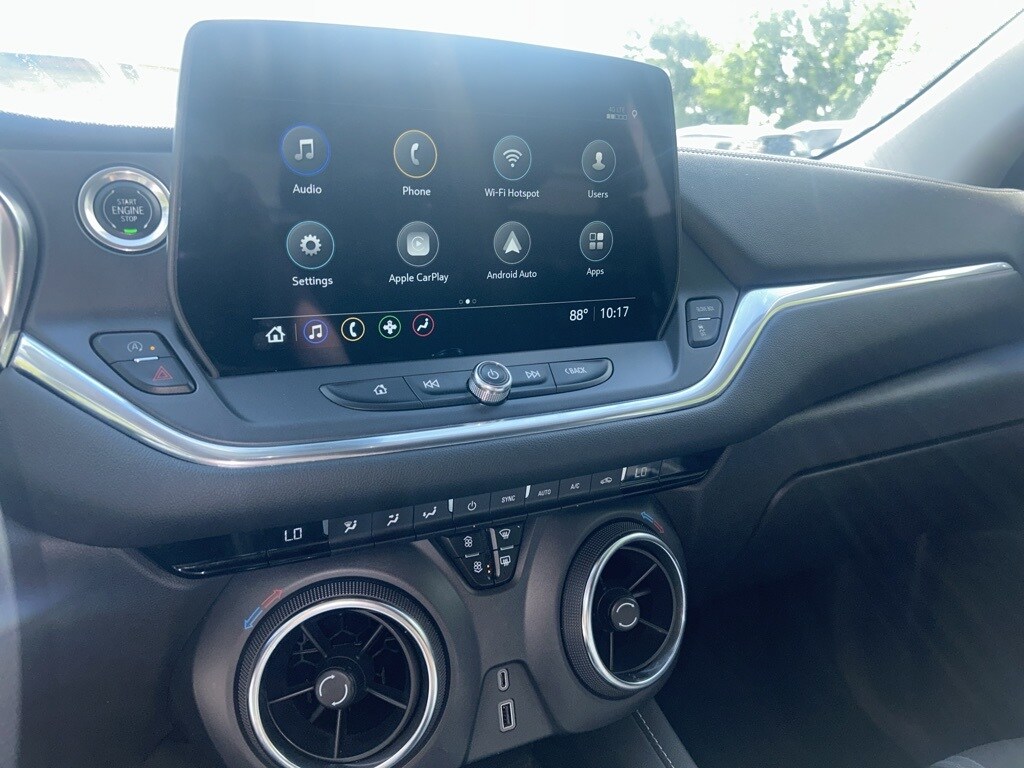 Thumbnail: 2023 Chevrolet Blazer - 8