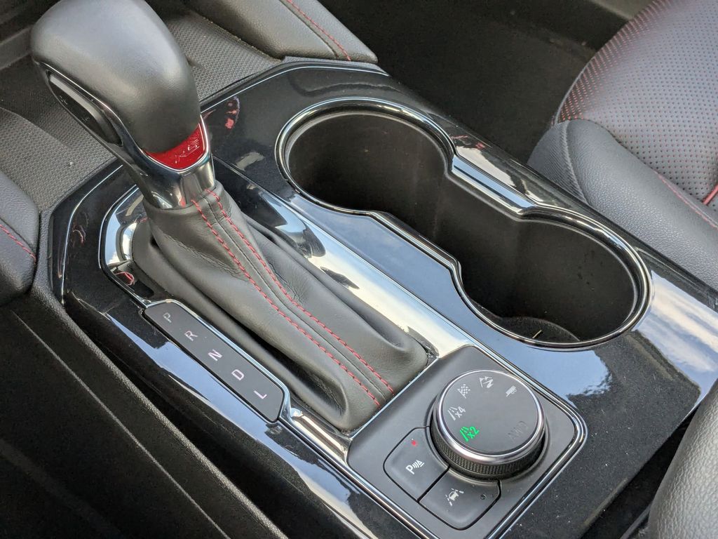 Thumbnail: 2025 Chevrolet Blazer - 18