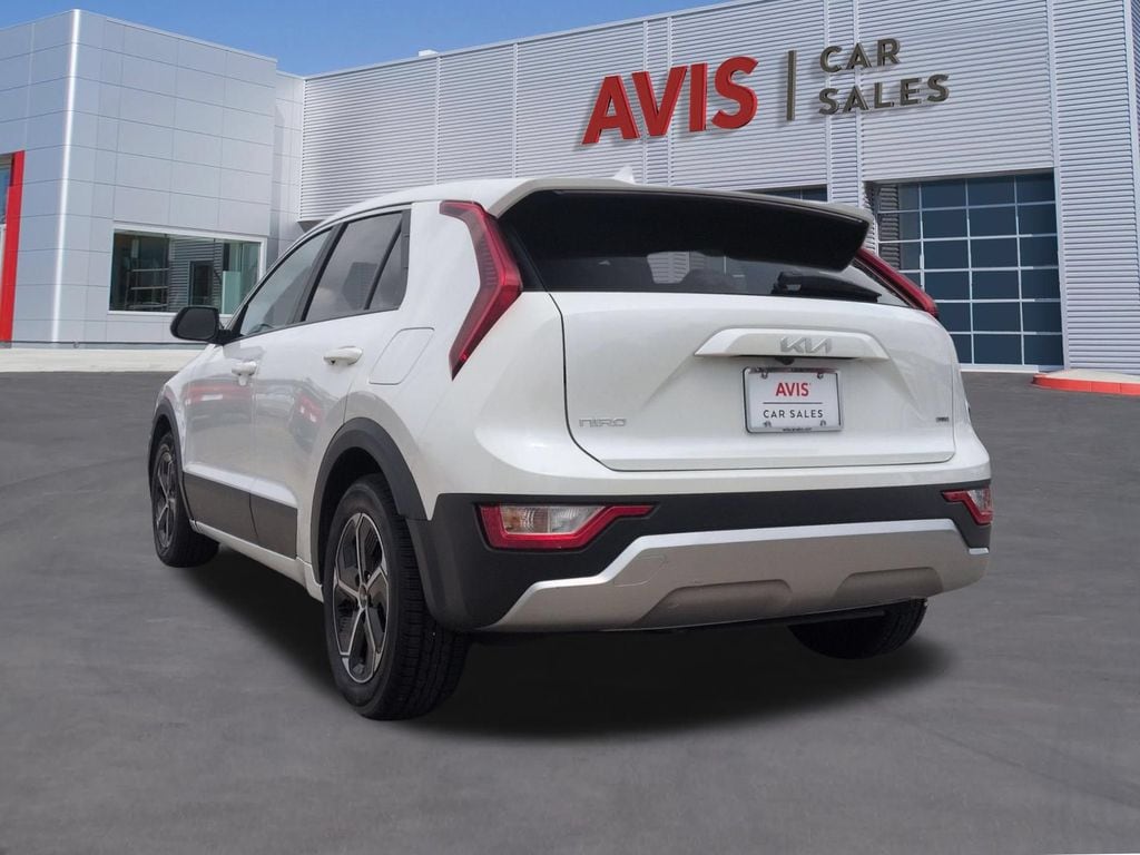 Thumbnail: 2025 Kia Niro - 9