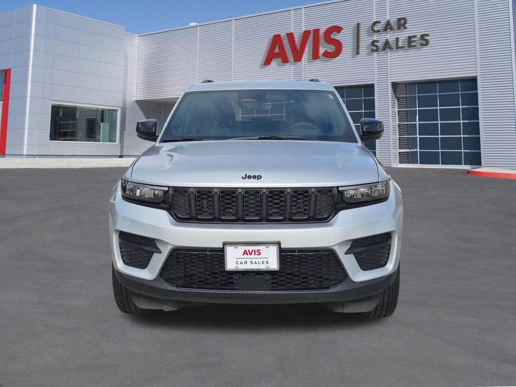 Thumbnail: 2025 Jeep Grand Cherokee - 2
