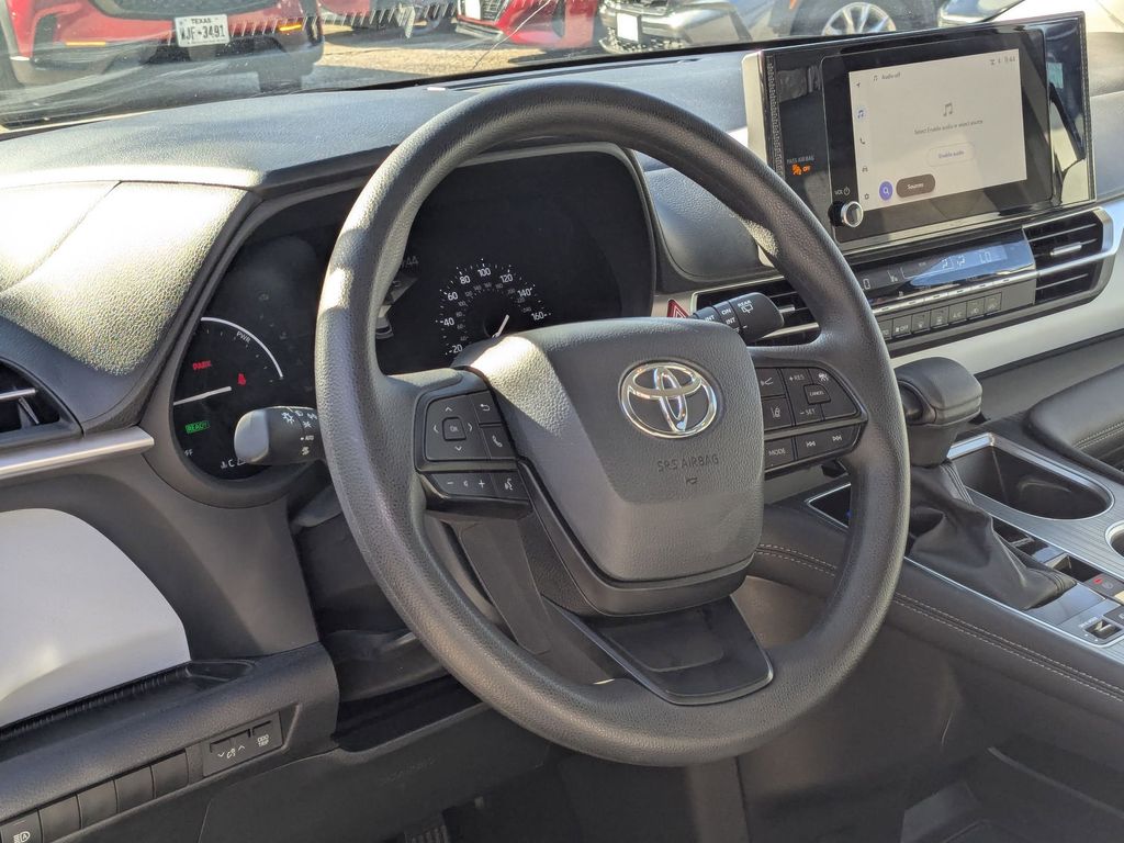 Thumbnail: 2025 Toyota Sienna - 15