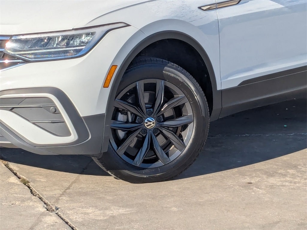 Thumbnail: 2024 Volkswagen Tiguan - 35