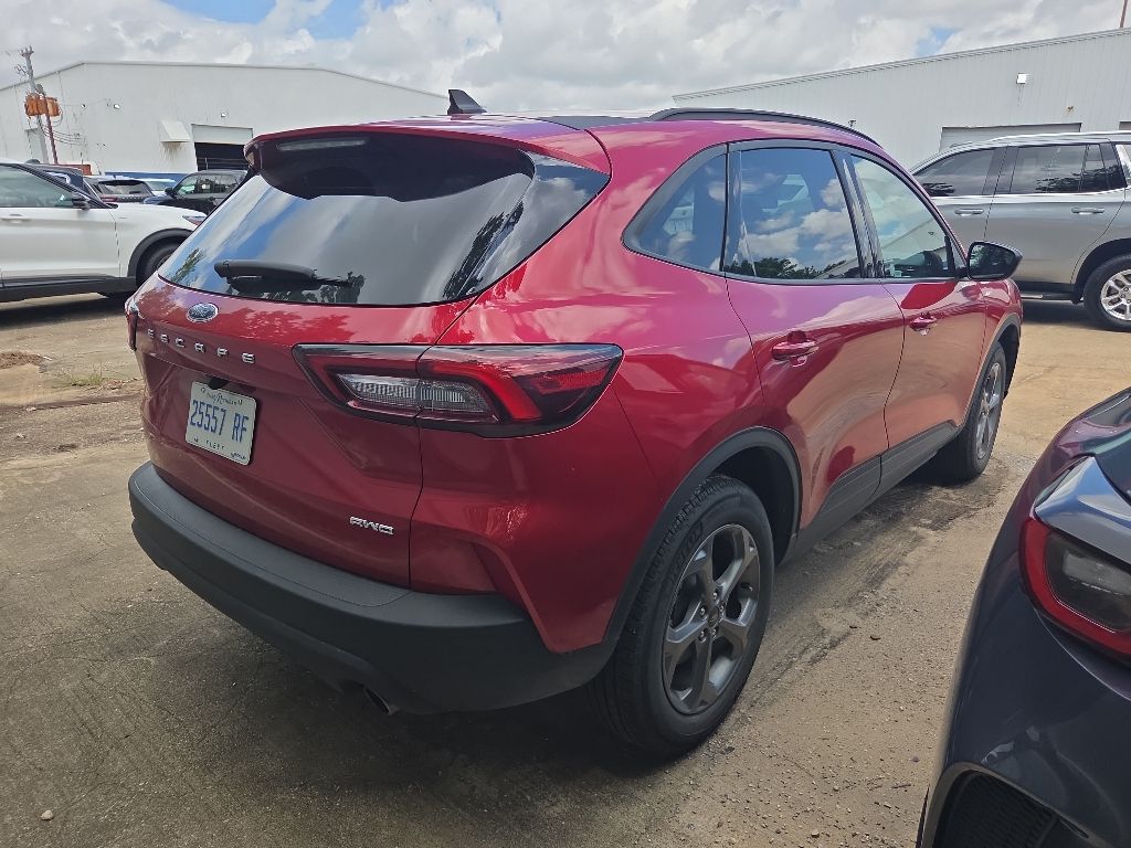 Thumbnail: 2025 Ford Escape - 9