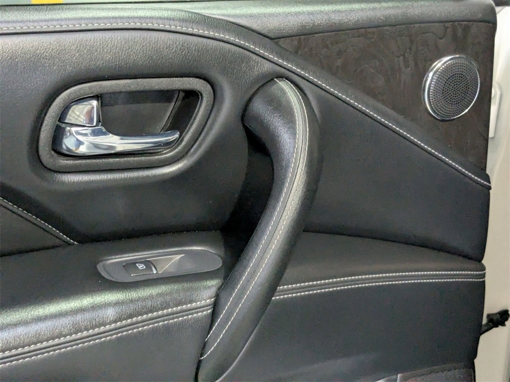 Thumbnail: 2023 INFINITI QX80 - 19