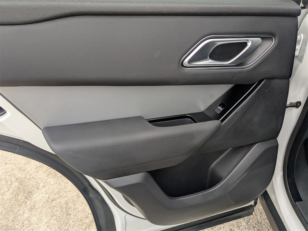 Thumbnail: 2024 Land Rover Range Rover Velar - 25