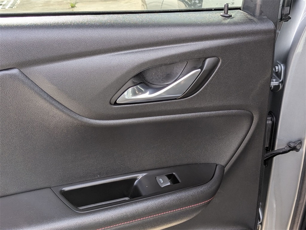 Thumbnail: 2025 Chevrolet Blazer - 25