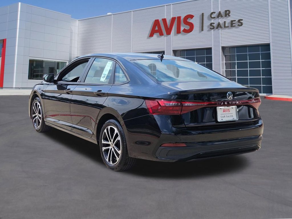 Thumbnail: 2025 Volkswagen Jetta - 3