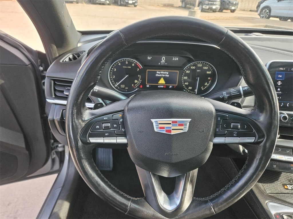 Thumbnail: 2023 Cadillac CT4 - 17