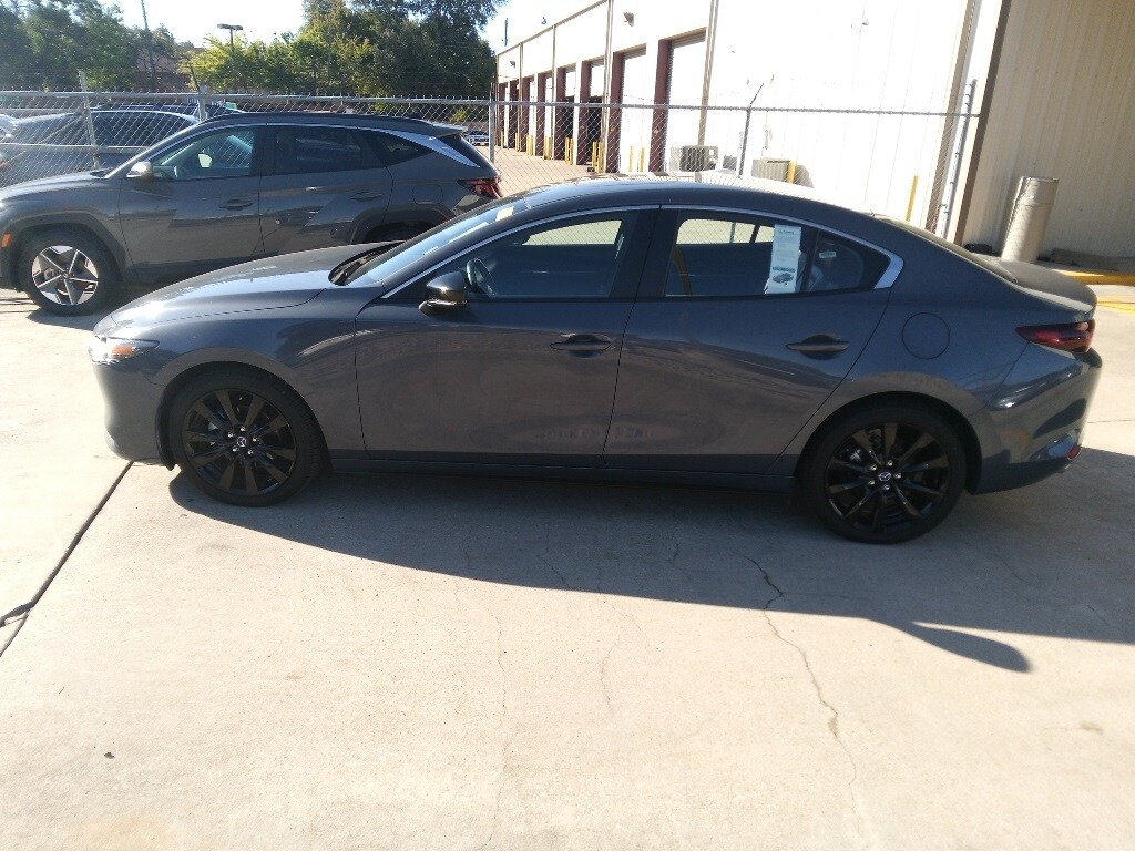 Thumbnail: 2025 Mazda Mazda3 - 8