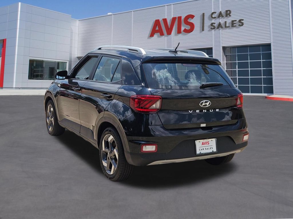 Thumbnail: 2025 Hyundai Venue - 3