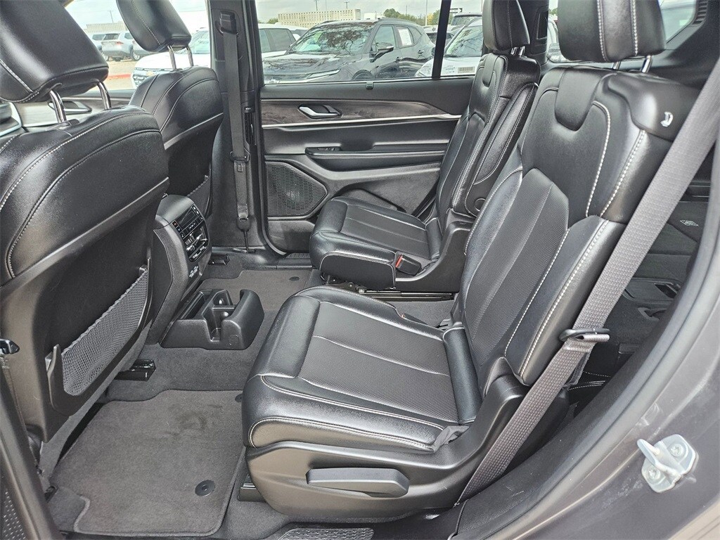 Thumbnail: 2024 Jeep Grand Cherokee L - 26