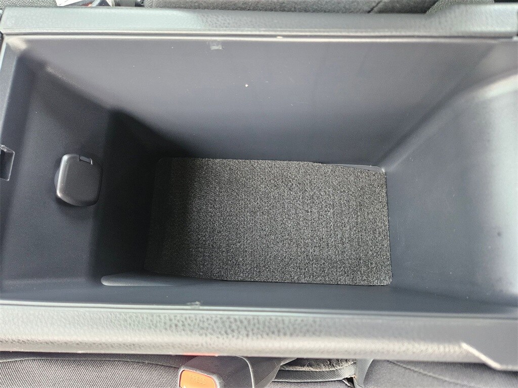 Thumbnail: 2025 Toyota Camry - 24