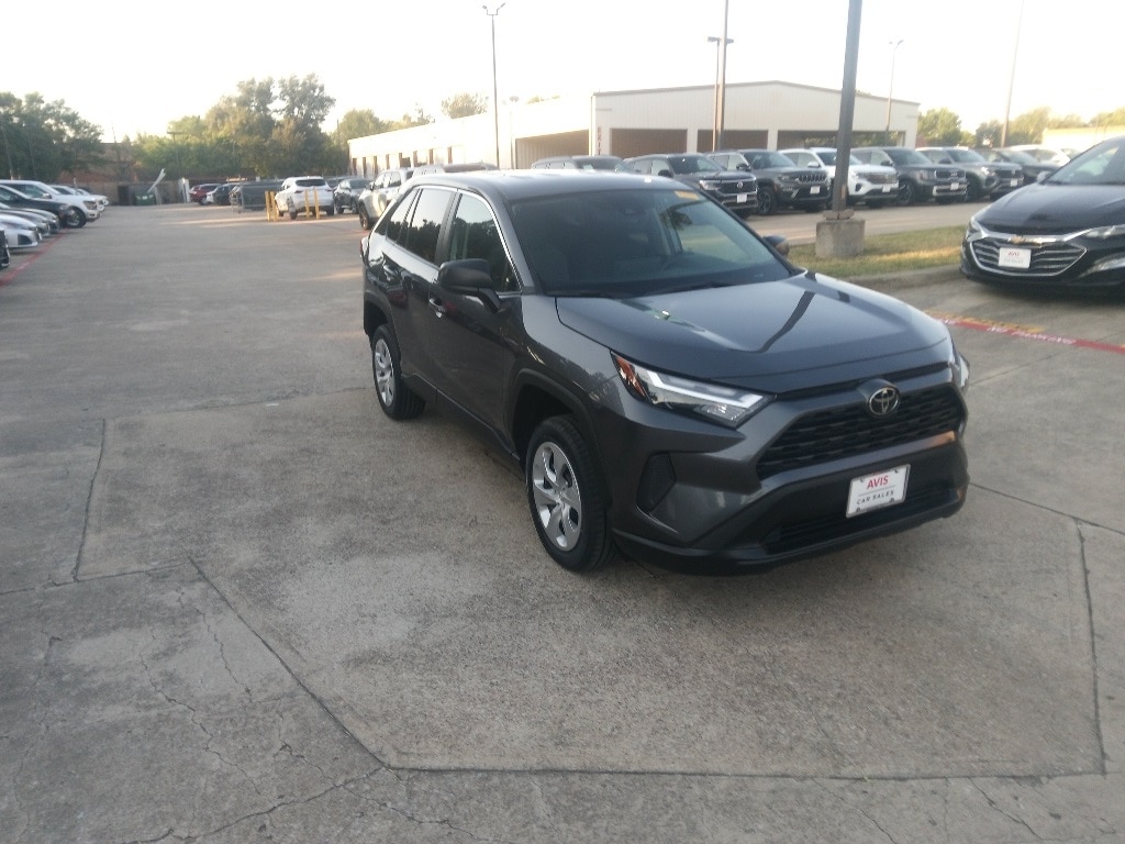 Thumbnail: 2025 Toyota RAV4 - 3