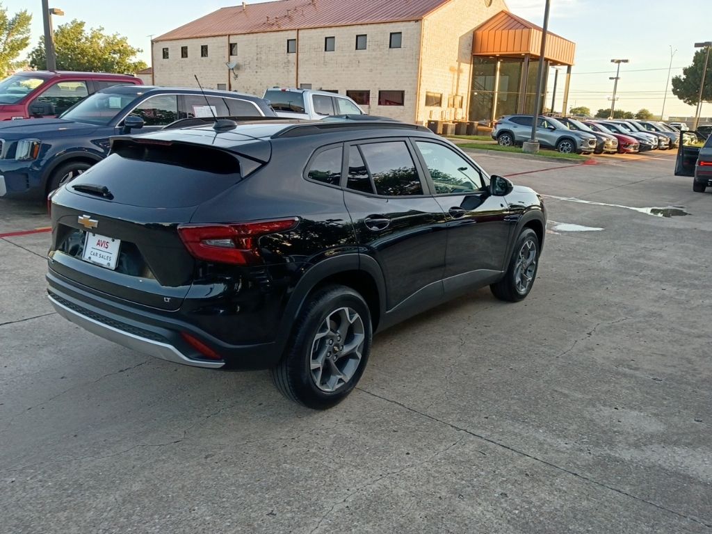 Thumbnail: 2025 Chevrolet Trax - 7