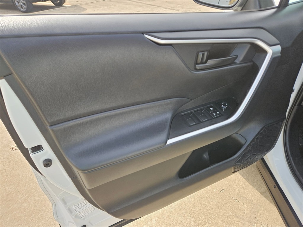 Thumbnail: 2024 Toyota RAV4 - 13