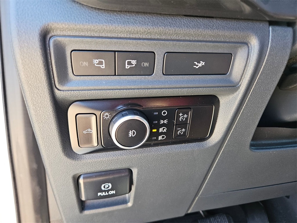 Thumbnail: 2023 Ford F-150 - 21