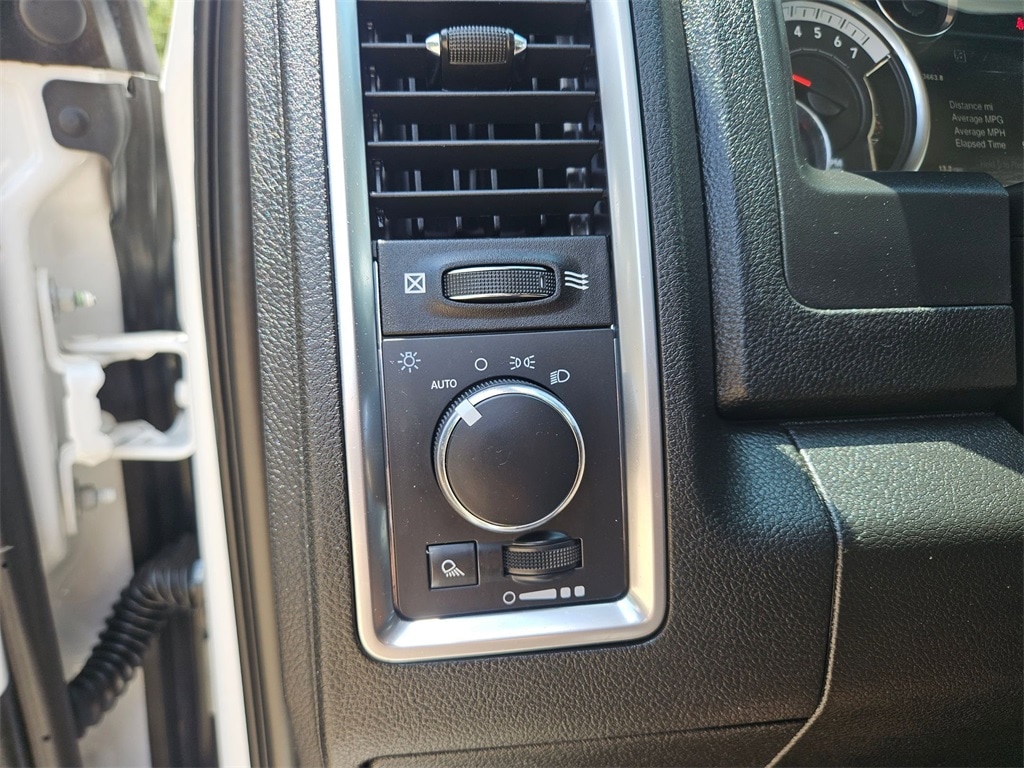 Thumbnail: 2023 RAM 1500 Classic - 23