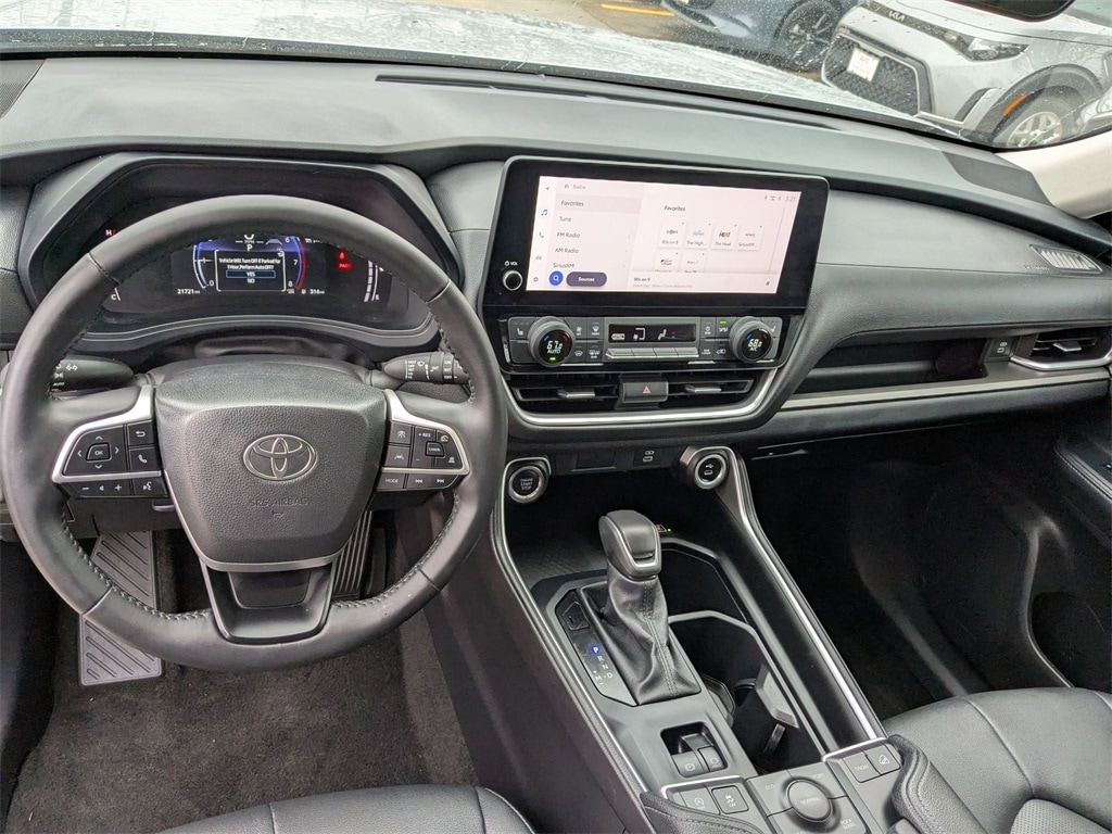 Thumbnail: 2025 Toyota Grand Highlander - 15